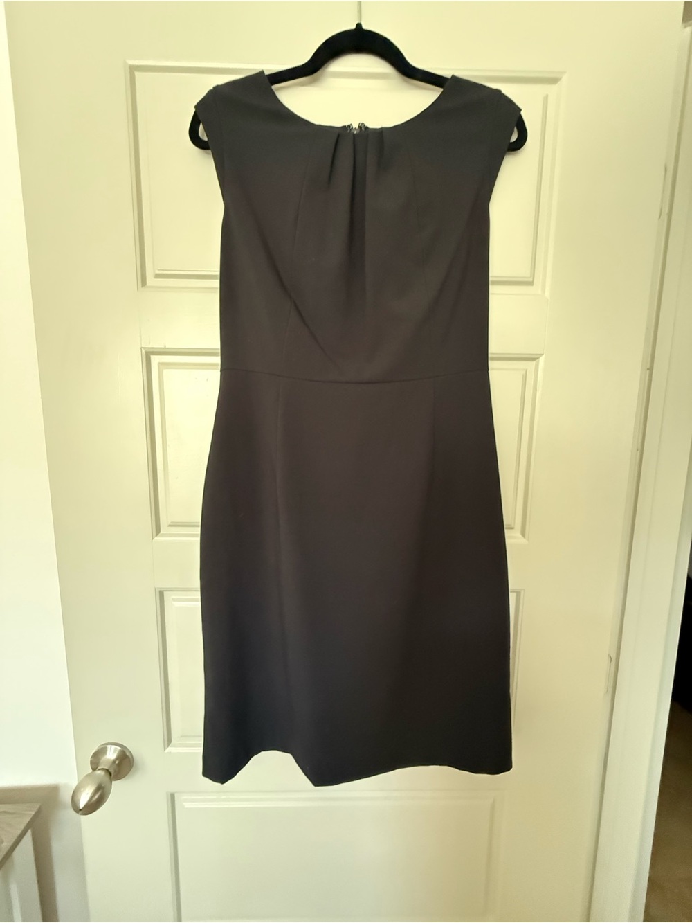 The Limited Black Sleeveless Sheath Dress - Women's